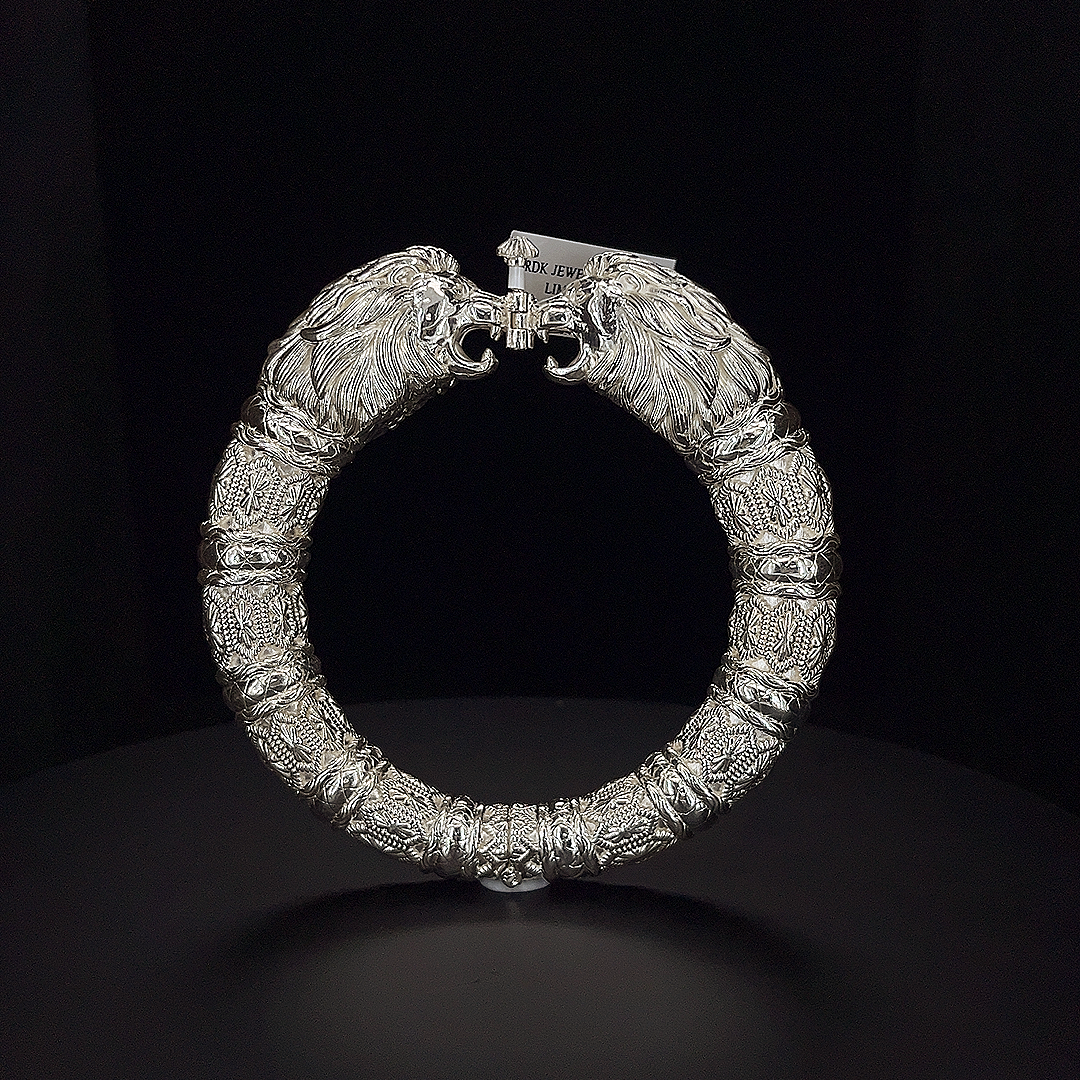 Silver Kada - Lion Design - S.No.005