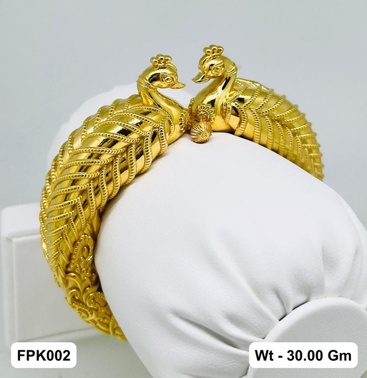 Mayoor Finial Kada